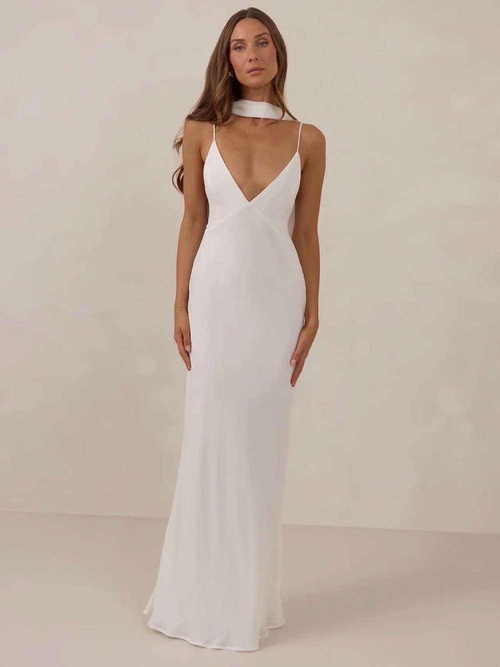Park & Fifth White Backless V-Neck Spaghetti Strap Gown
